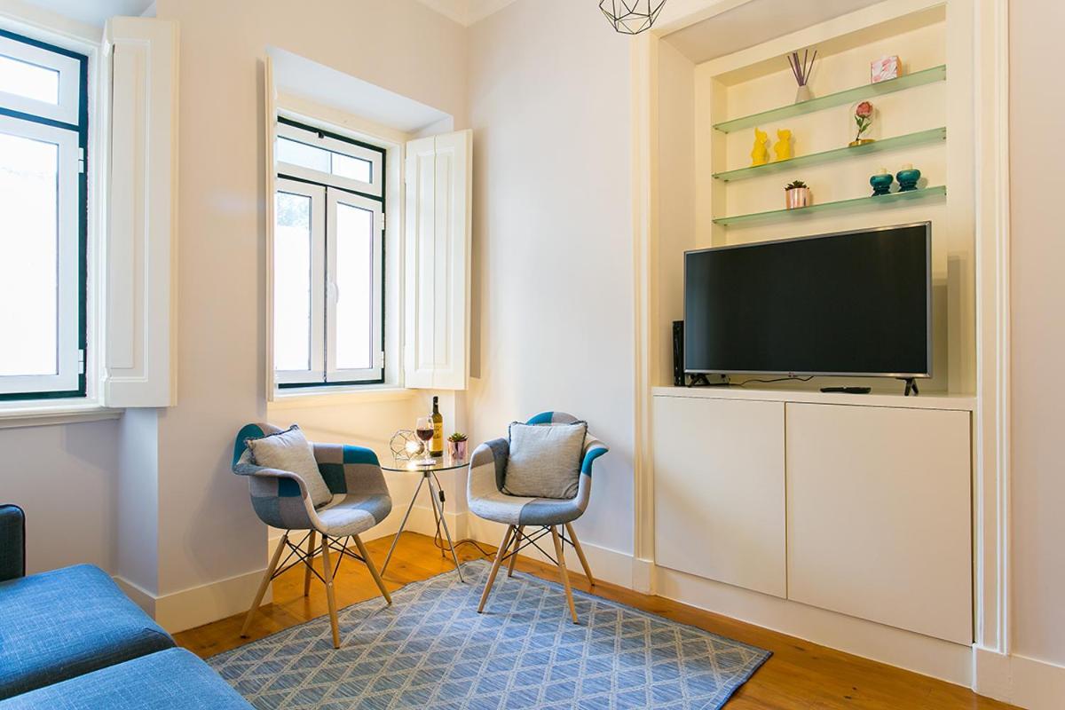 Lovelystay - Cozy 3Bdr Apartment In Estrela Lisbon Bagian luar foto