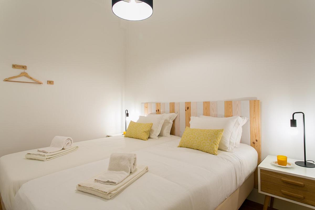 Lovelystay - Cozy 3Bdr Apartment In Estrela Lisbon Bagian luar foto